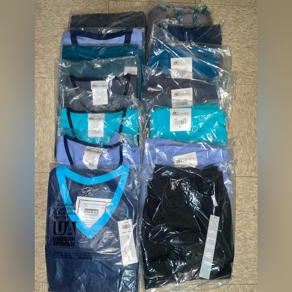 6 Scrub Sets $35 each & 2 hoodies $15 each Brand New Never Open ! Small & Medium - Picture 1 of 7